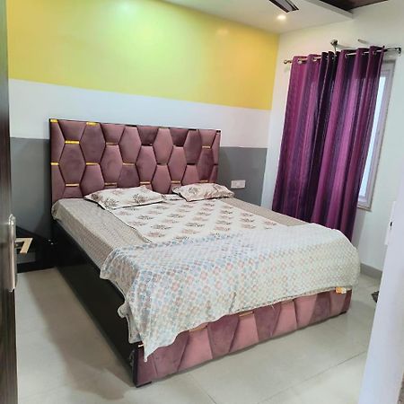 Hotel Dream Taj Family Rooms 200Mtr From Taj Mahal Agra  Esterno foto