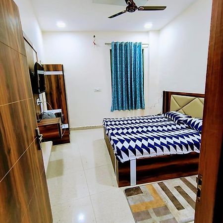 Hotel Dream Taj Family Rooms 200Mtr From Taj Mahal Agra  Esterno foto