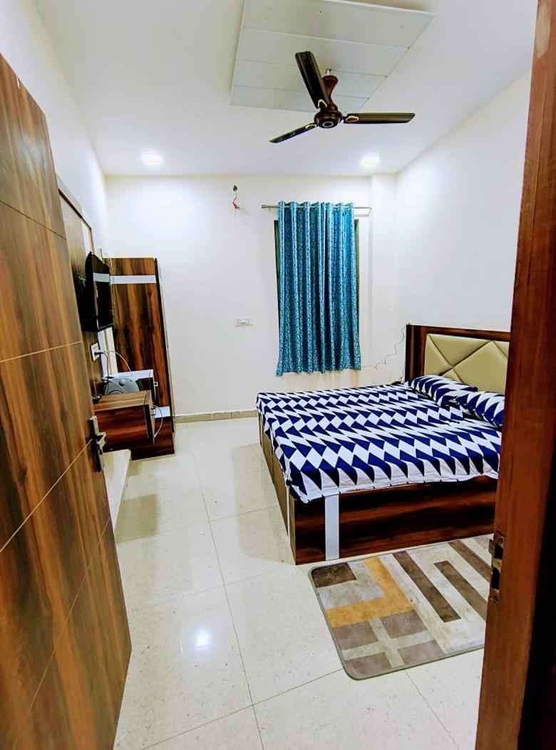 Hotel Dream Taj Family Rooms 200Mtr From Taj Mahal Agra  Esterno foto